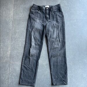 Universal Threads Black Women’s High Waisted 90s Fit Straight Jeans